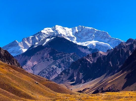 Cerro Aconcágua majestoso em Mendoza