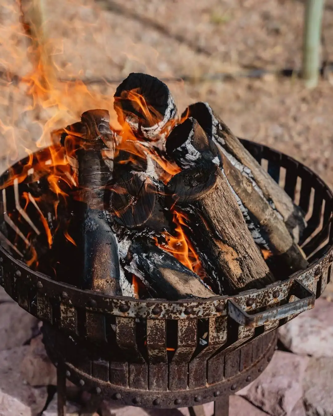 Traditionelles Feuer in Chacras de Coria